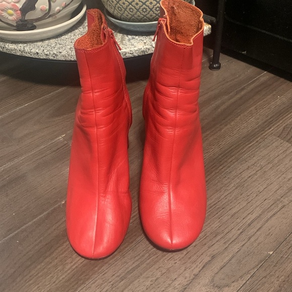 & Other Stories Leather Ankle Boots - US 9 - Picture 4 of 9